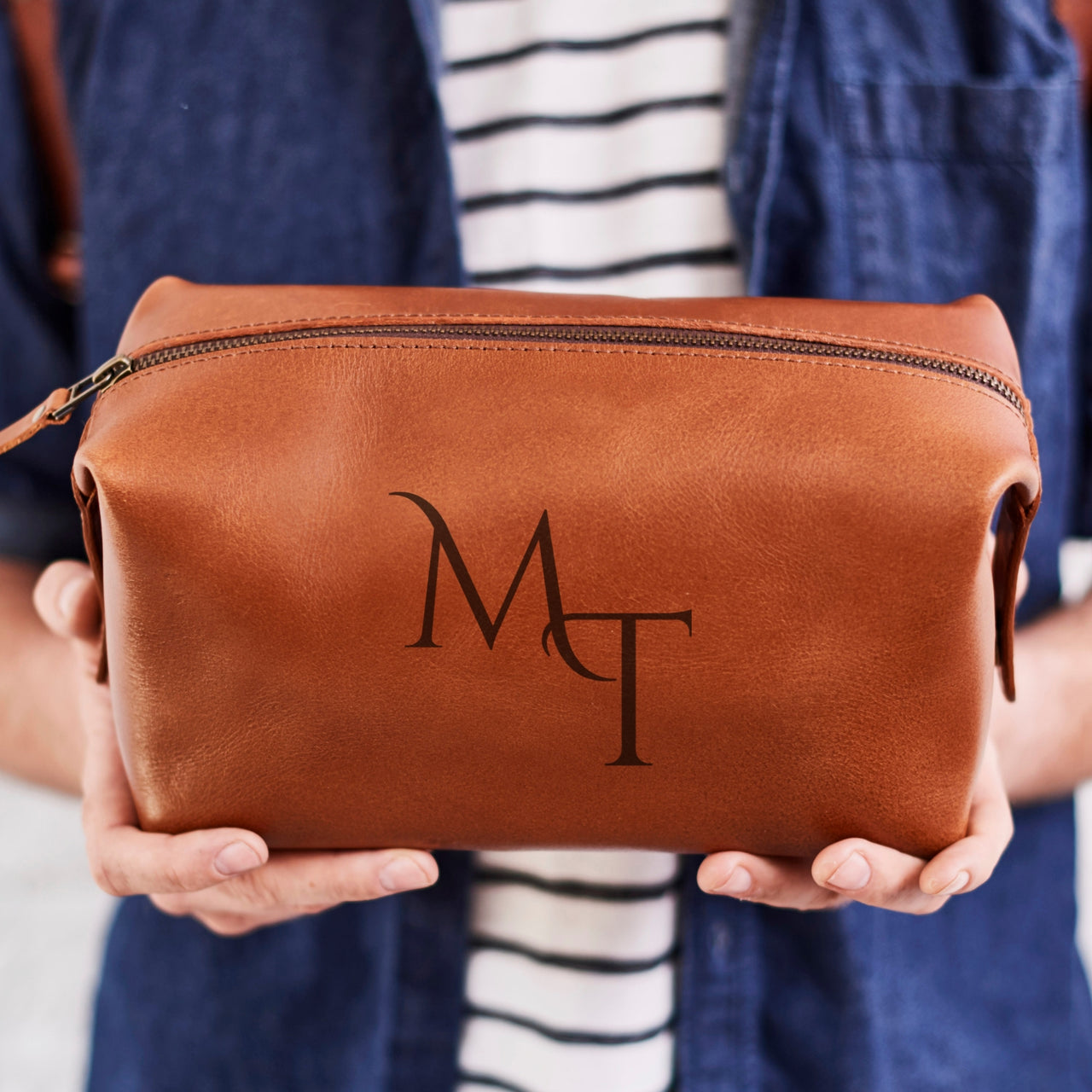 Engraved Initials Leather Wash Bag