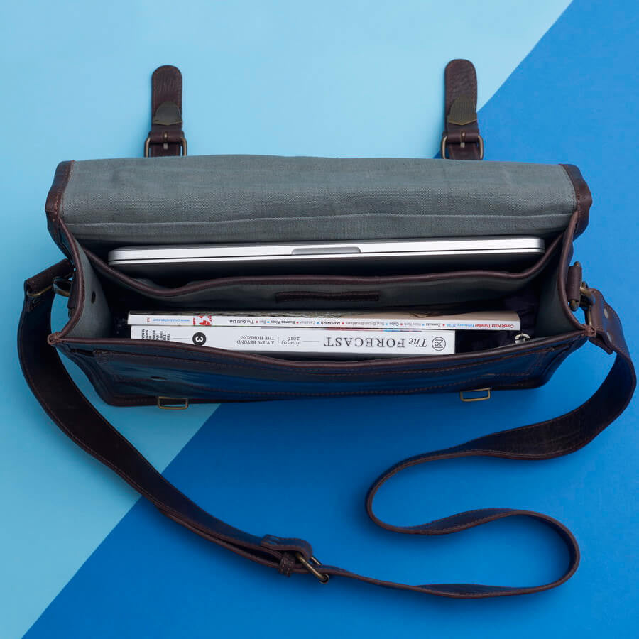 Inside leather shoulder bag in brown