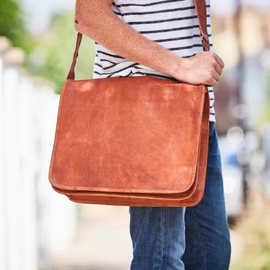 Grande mens leather messenger bag in tan