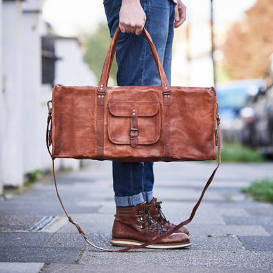 Leather duffle bag with square end