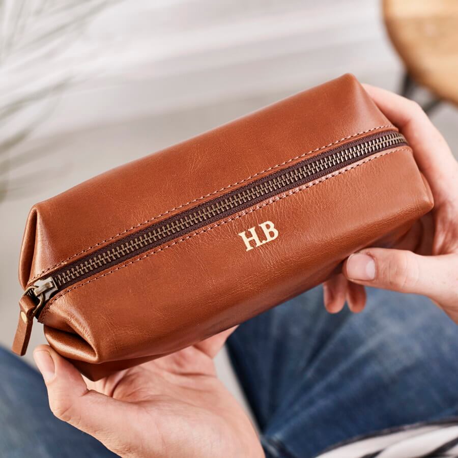 Shaving kit bag in tan