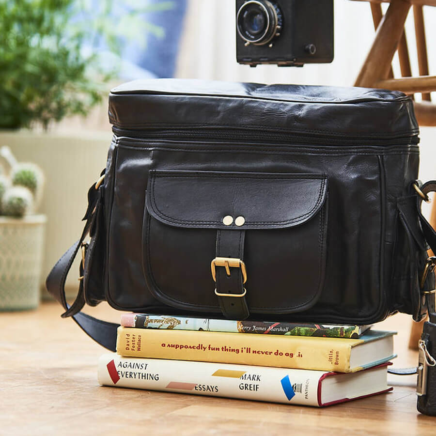 Awesome selection of leather camera bags and accessories. – Vida