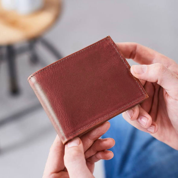 Leather Wallet with Coin Section and RFID