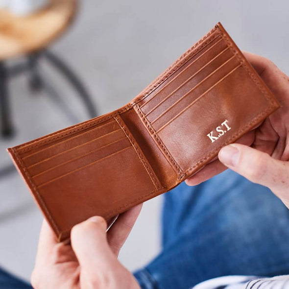 Leather card wallet in tan