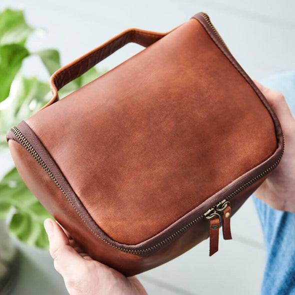 Leather Luxe Wash Bag with Handle