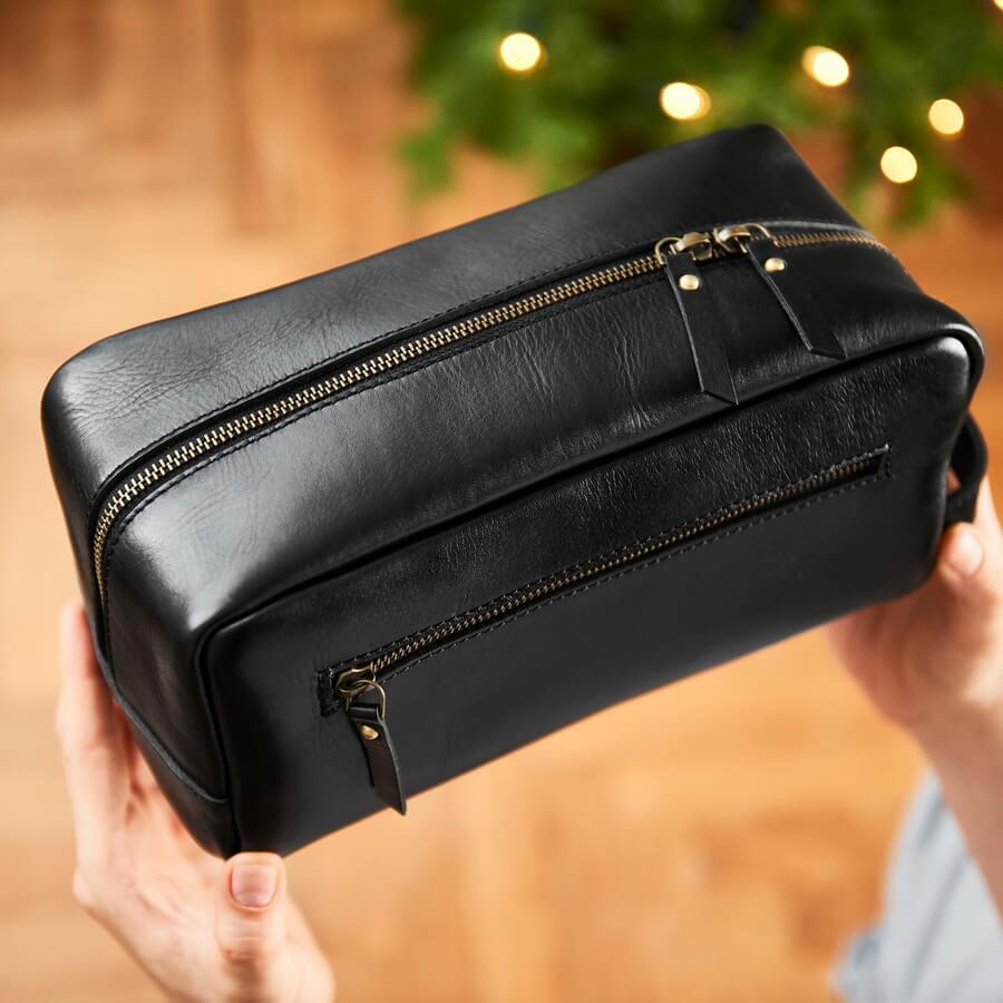 Men's luxury leather wash bag hotsell