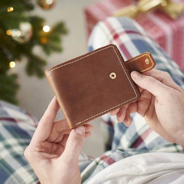 Leather Wallet with Internal Zip Section