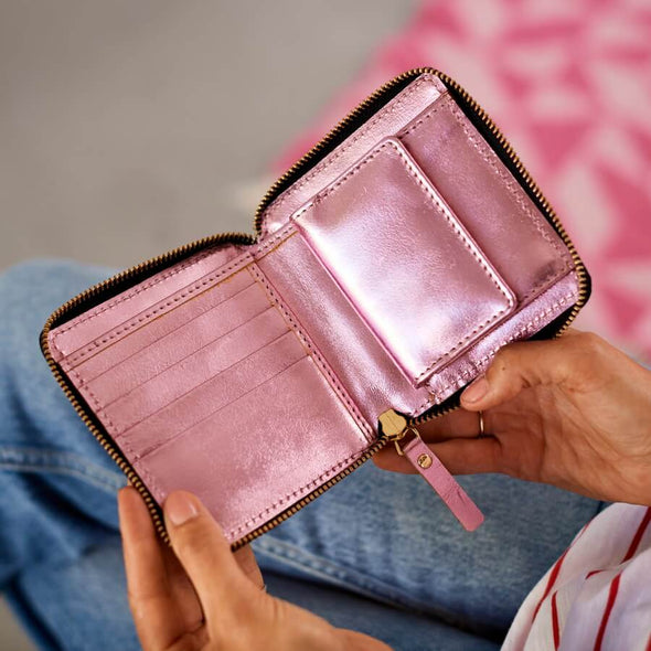 Metalic pink square leather purse