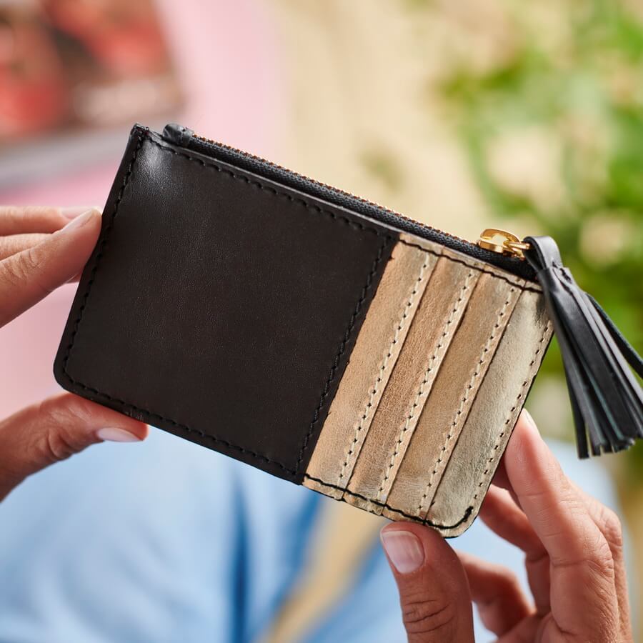 Beautiful Hnadmade Leather Coin Purse with Card Slots by Vida Vida